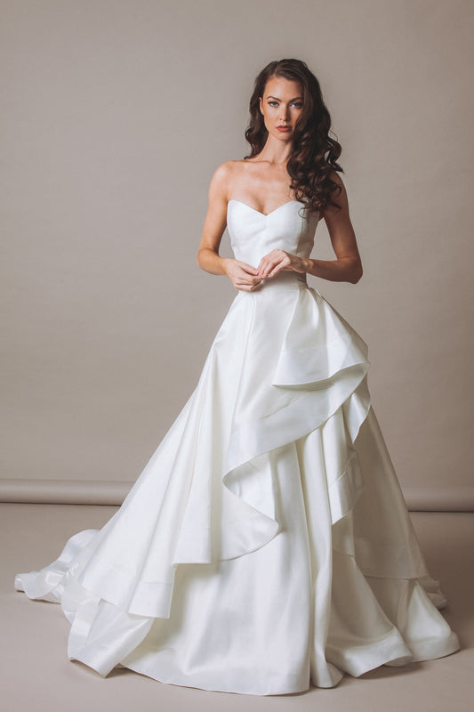 Kelly Chase Couture Wedding Gown 18-104